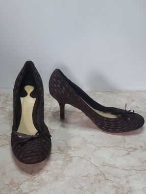 Chloe Classic Pump Brown Textured Suede Heel With Ribbon Size 39.5